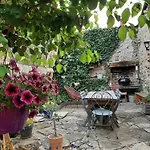 La Maison De Mika * Saint-Floret